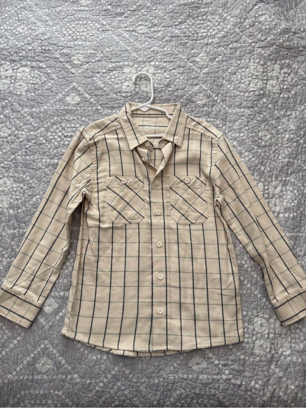 ๐ฆ3/$15 Beige Plaid Button-Front Kids Shirt - Long Sleeve
